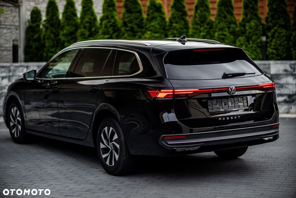 Volkswagen Passat 2.0 TDI SCR DSG Business - 13