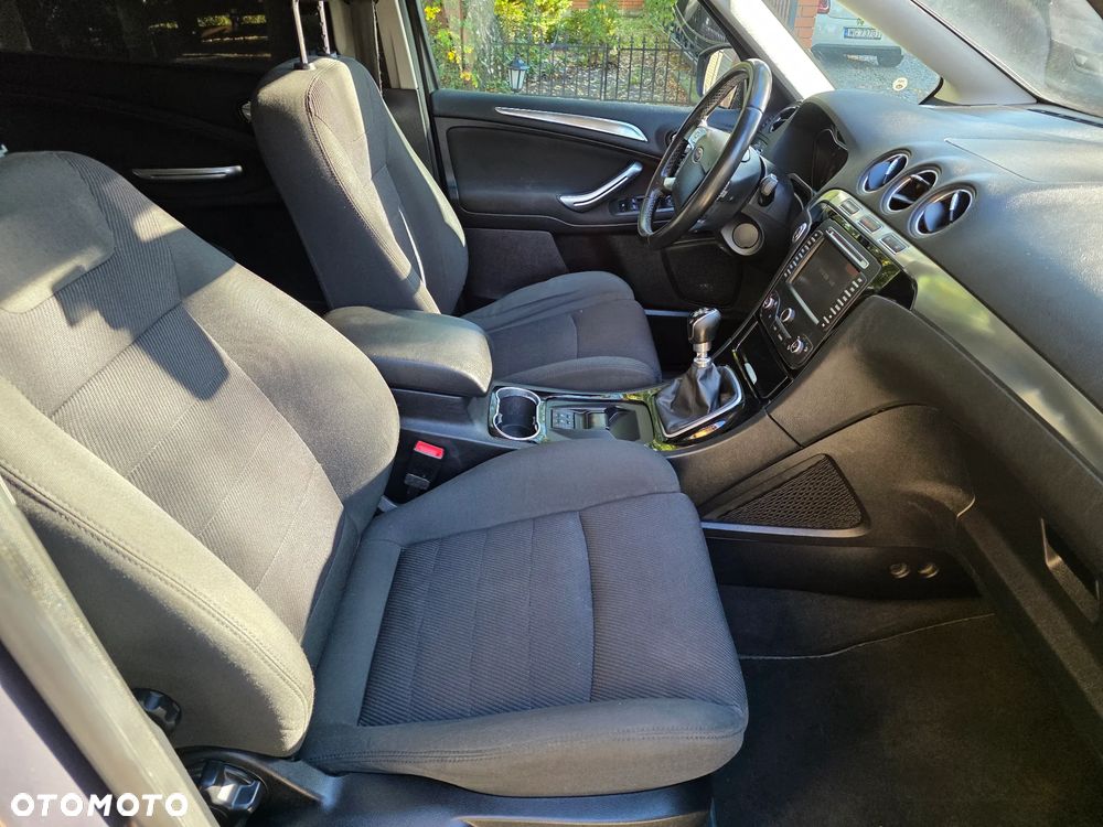 Ford S-Max 2.0 T Titanium - 28