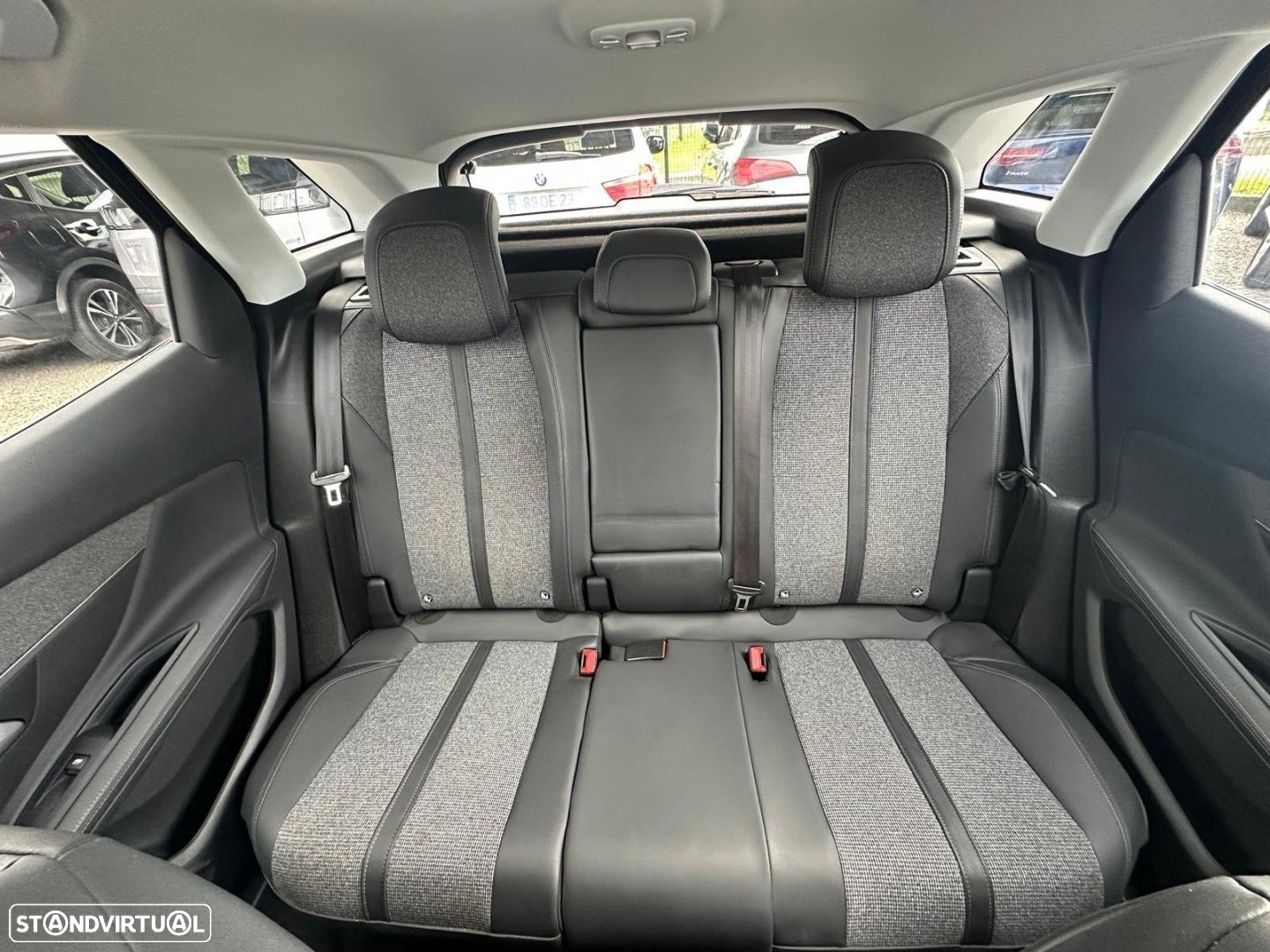 Peugeot 3008 1.5 BlueHDi Allure - 31