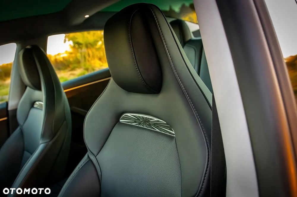 Tesla Model 3 - 17