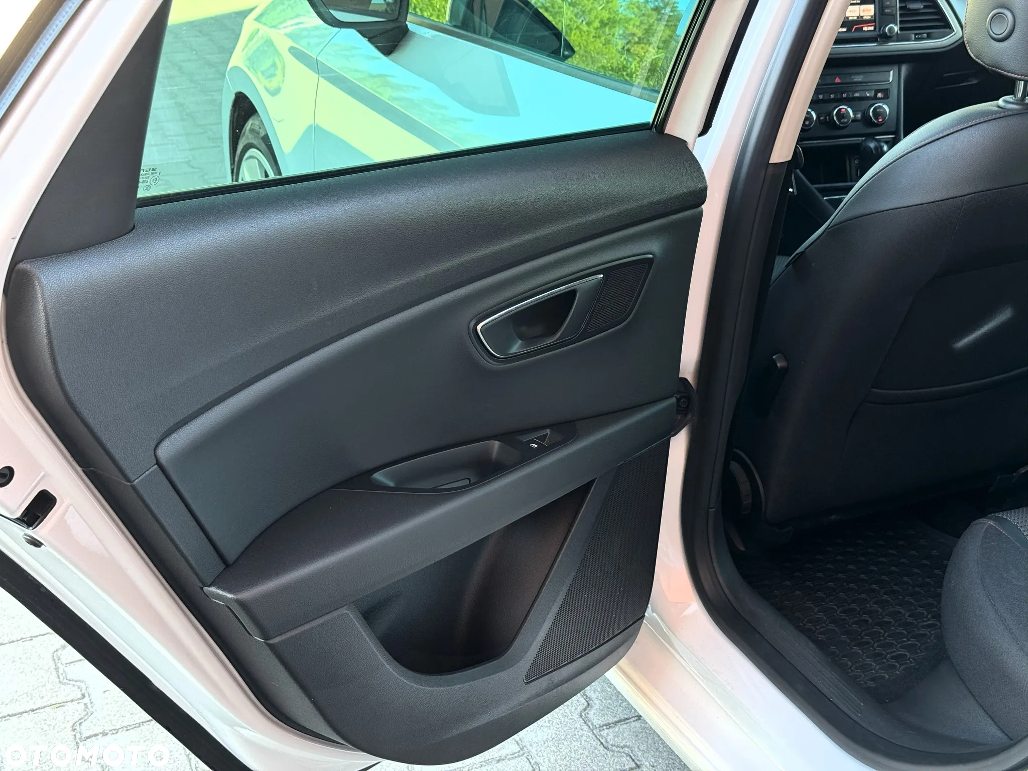 Seat Leon ST 2.0 TDI Start&Stop DSG FR - 35
