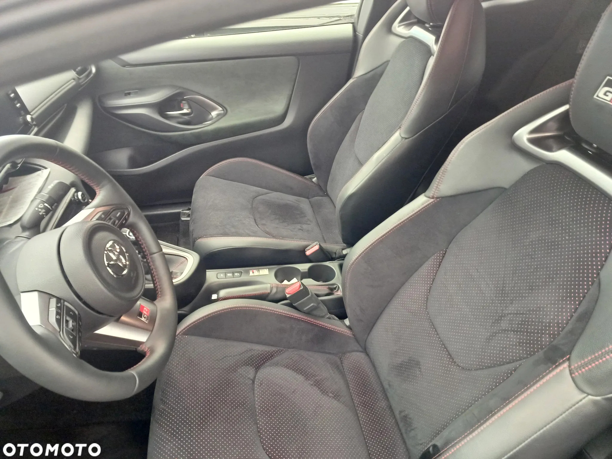Toyota Yaris GR 1.6 Dynamic - 11