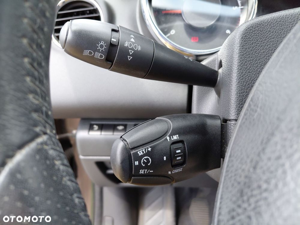 Peugeot 3008 1.6 HDi Style - 20