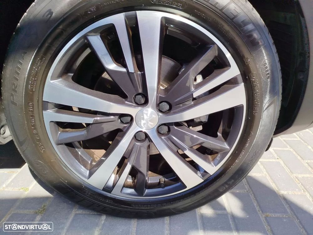 Peugeot 3008 1.5 BlueHDi Allure Pack - 21