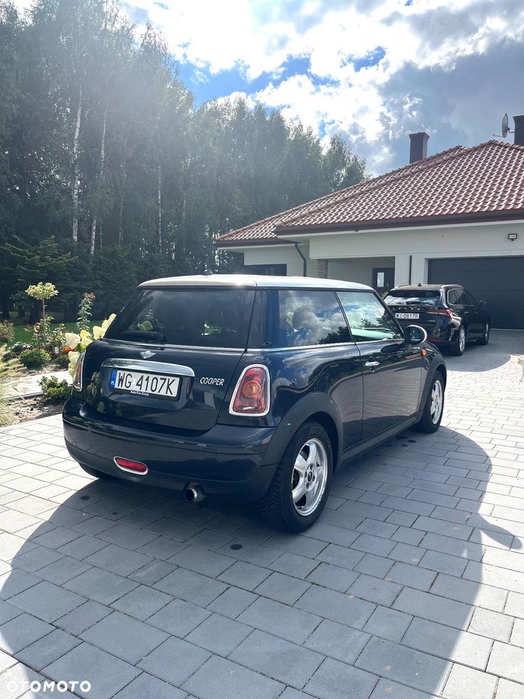 MINI Cooper Standard - 3