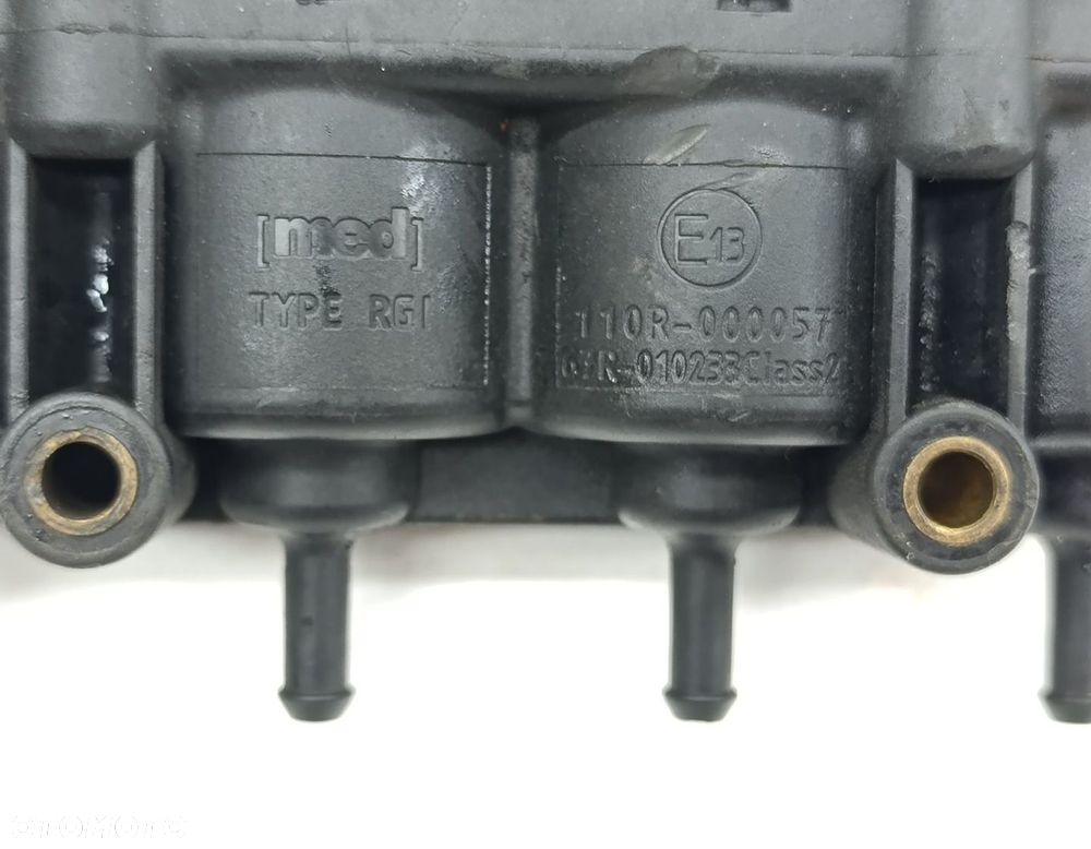 LISTWA WTRYSKOWA WTRYSK WTRYSKI GAZU LPG 110R-000057 67R-010233 - 3