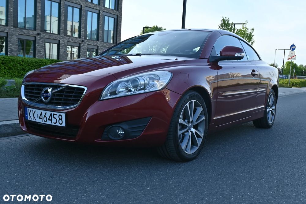 Volvo C70 2.0D Powershift Momentum - 4