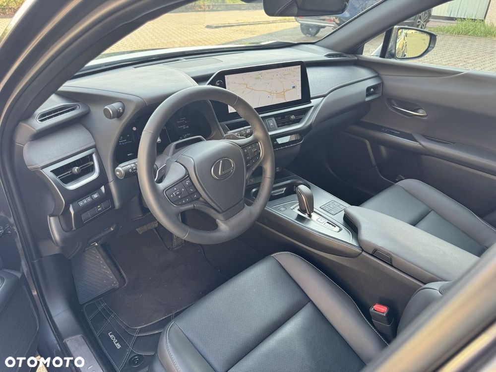 Lexus UX 300e Luxury Line - 8