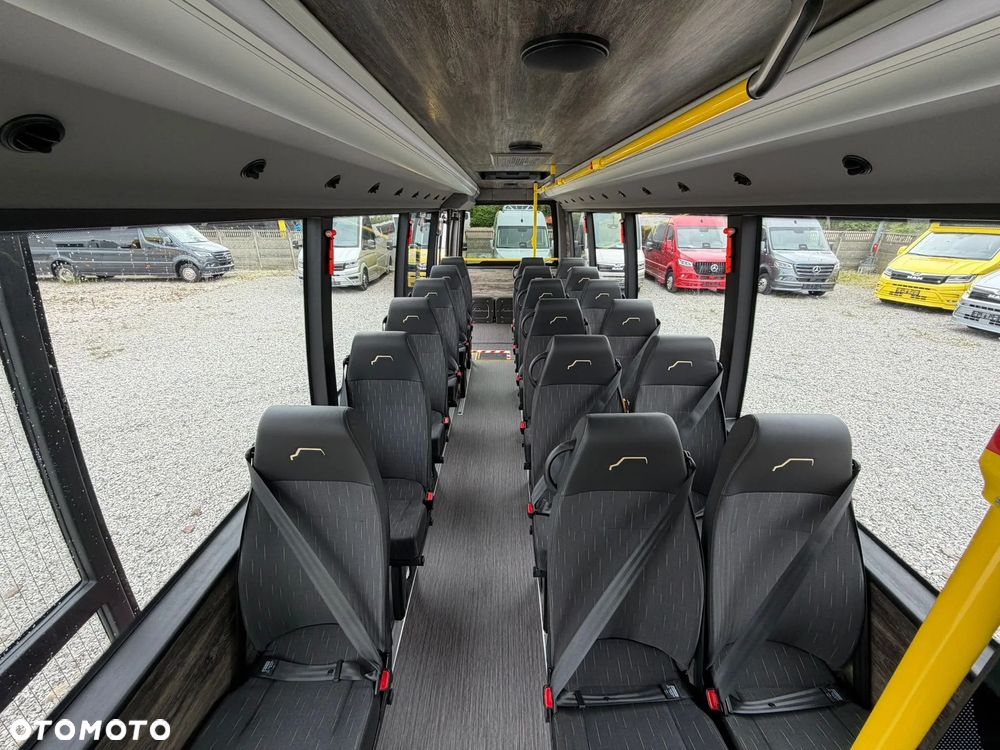 Mercedes-Benz Sprinter 517 City - 18