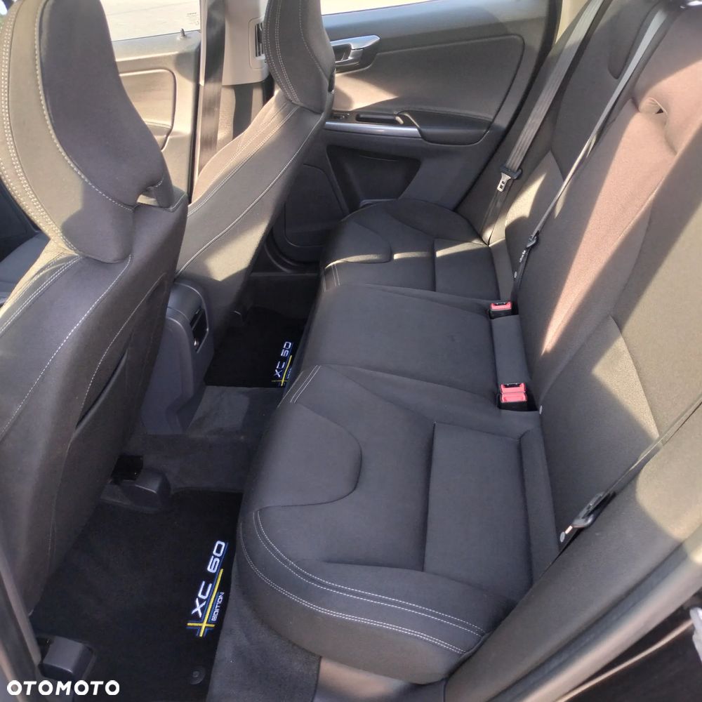 Volvo XC 60 D3 Drive-E Kinetic - 10