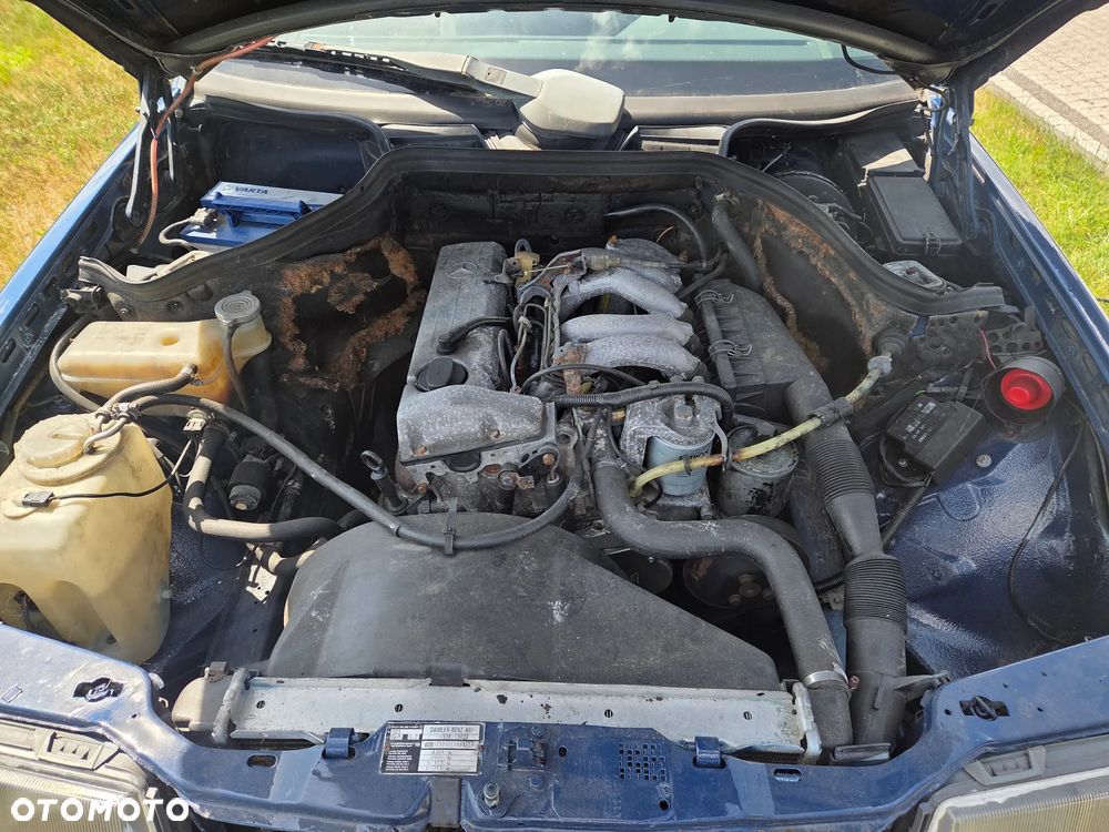 Mercedes-Benz W124 (1984-1993) ver-260-se - 18