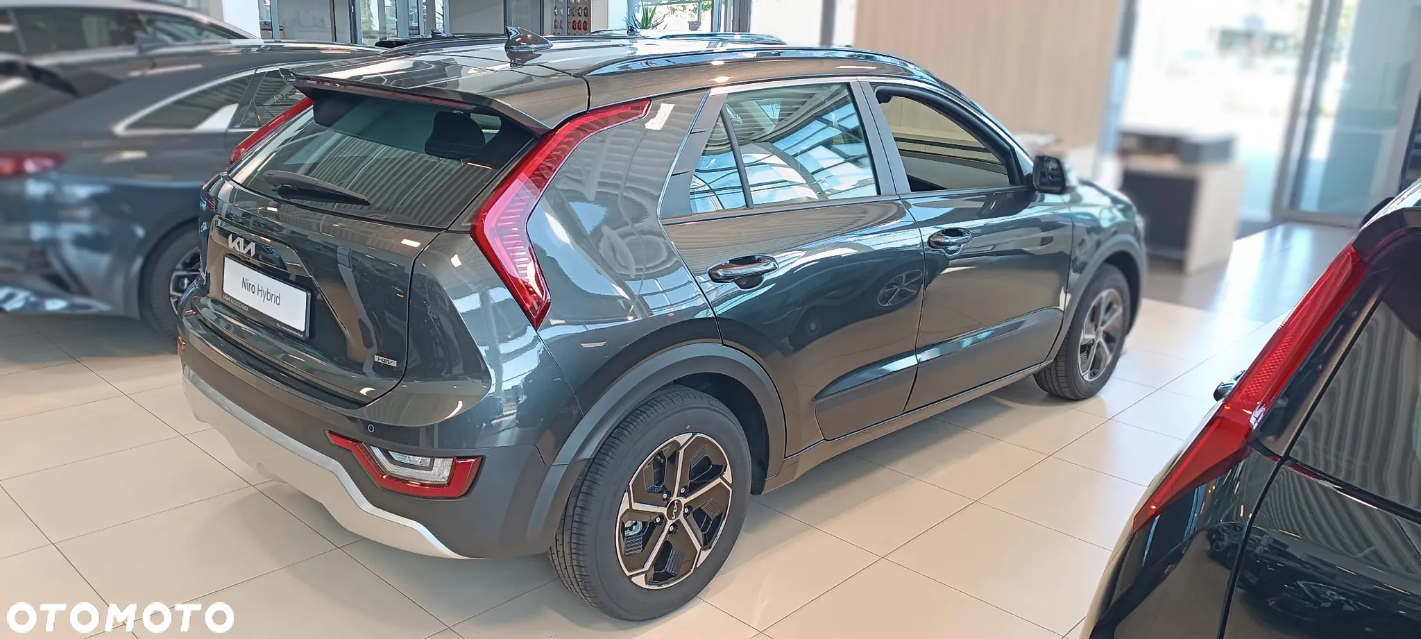 Kia Niro 1.6 GDI Hybrid M - 3