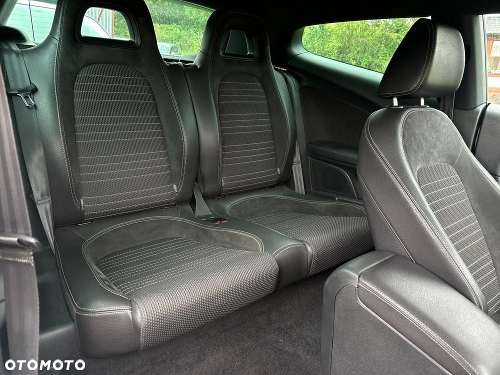 Volkswagen Scirocco 2.0 TSI - 25