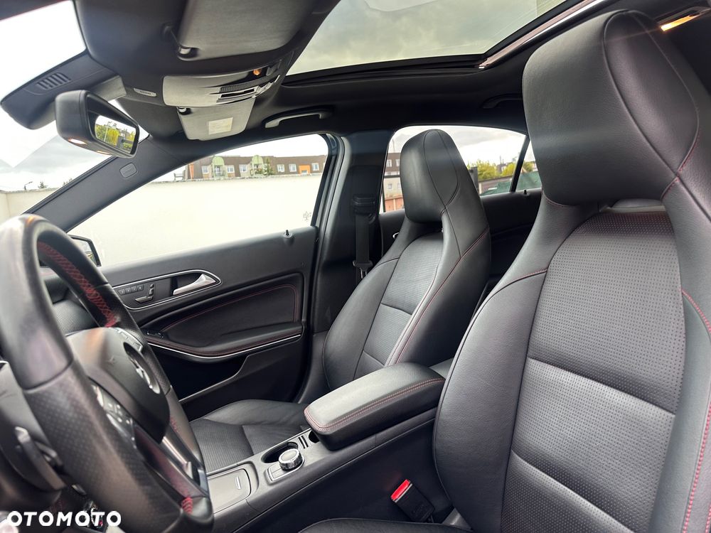 Mercedes-Benz Klasa A 200 CDI 4Matic 7G-DCT AMG Line - 11