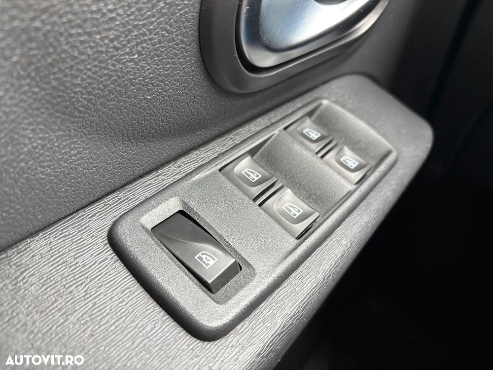 Dacia Lodgy 1.5 Blue dCi Laureate - 23