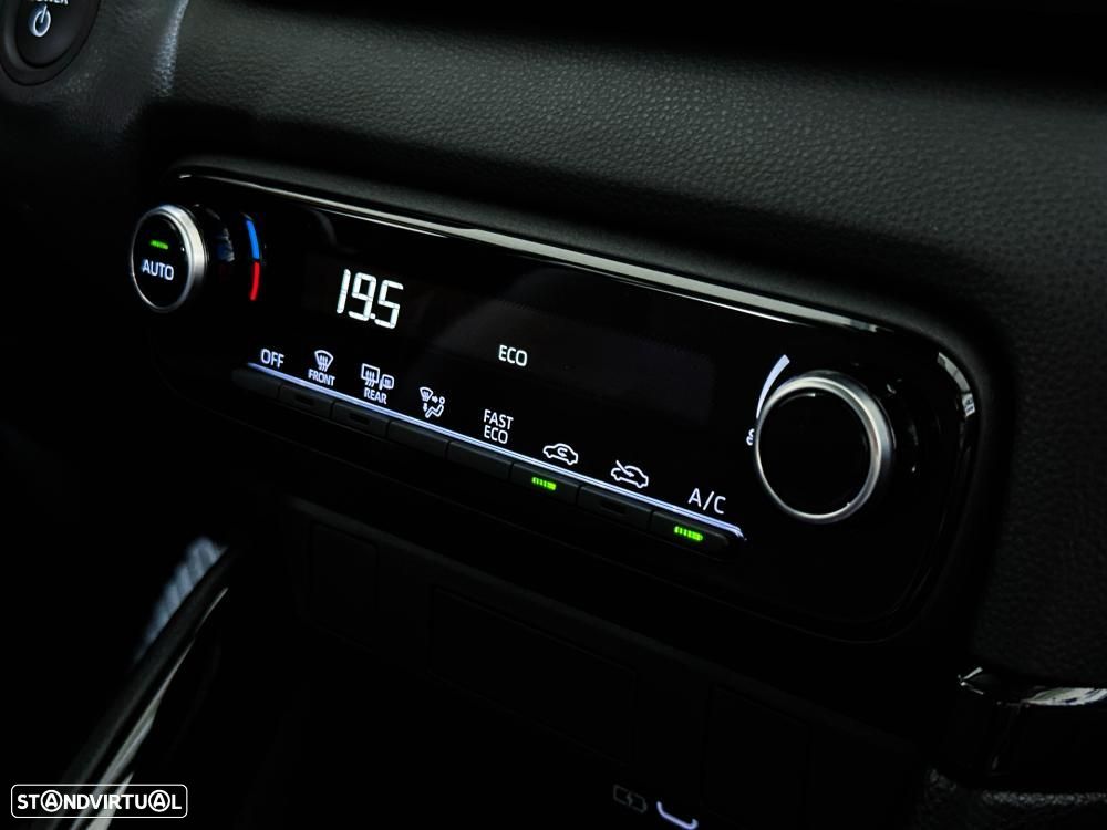 Toyota Yaris 1.5 HDF Premier Edition - 26