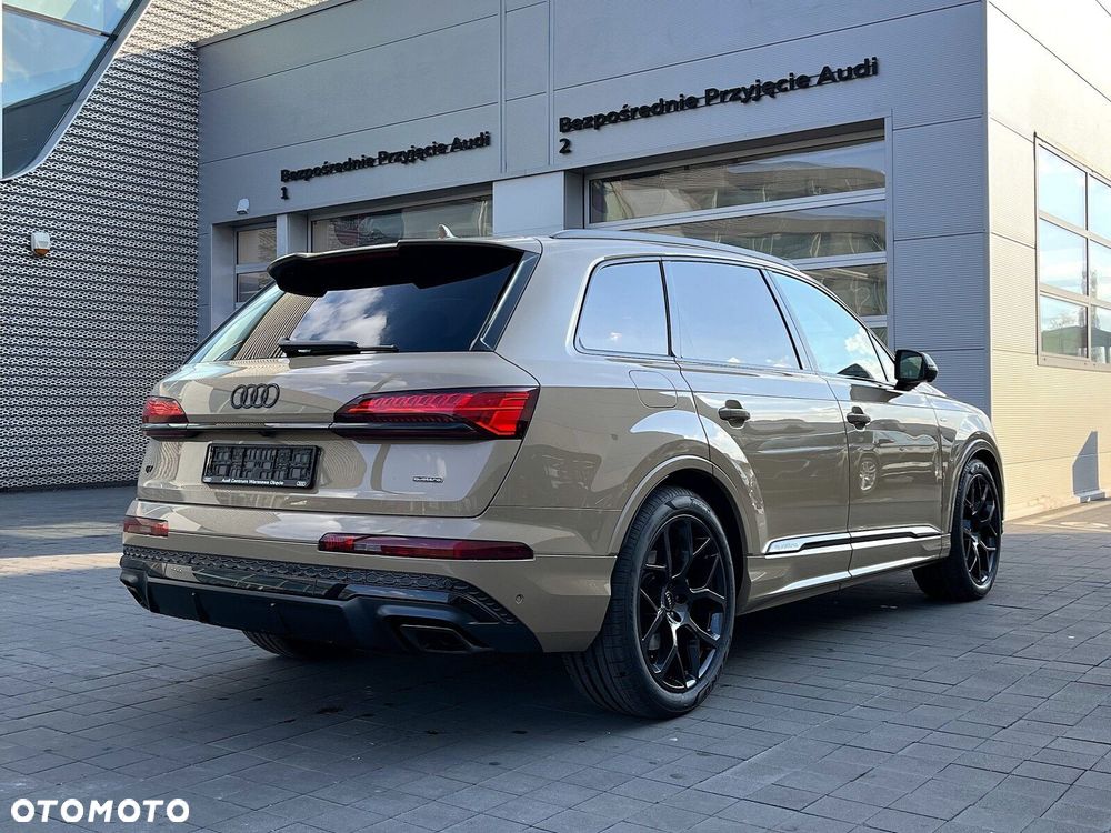 Audi Q7 - 13