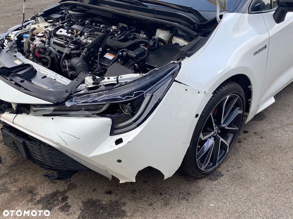 Toyota Corolla 2.0 Hybrid GR Sport - 8