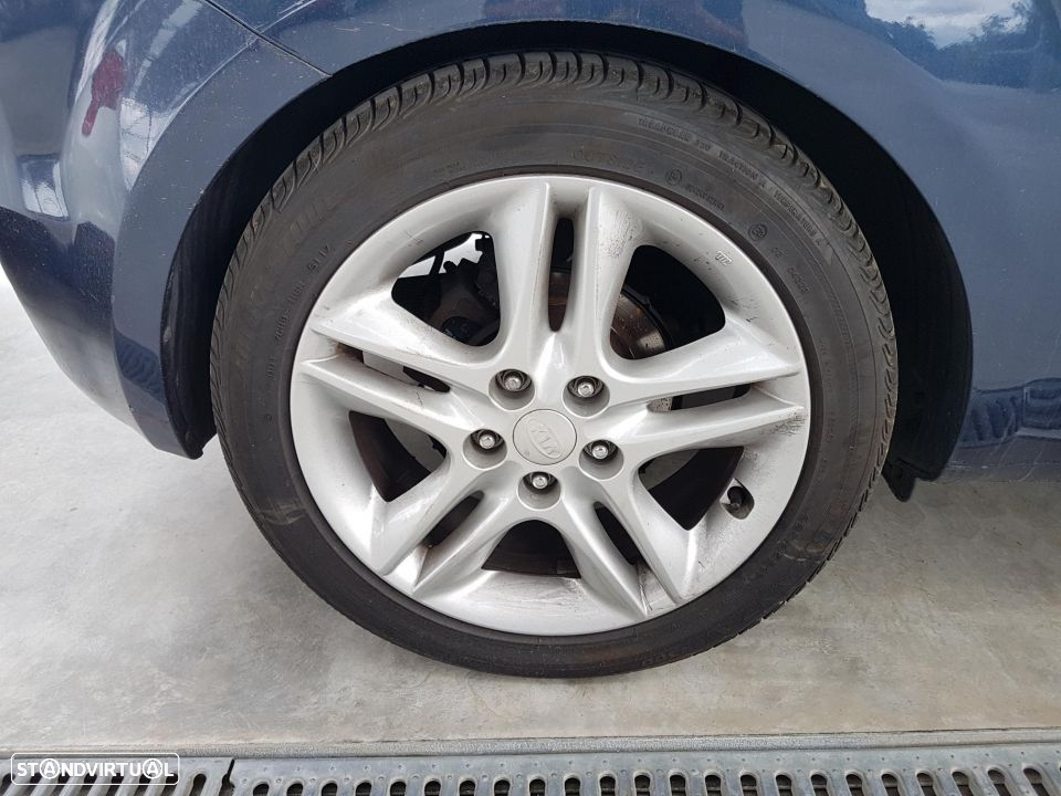 Kia Ceed S Coupe para peças - 3