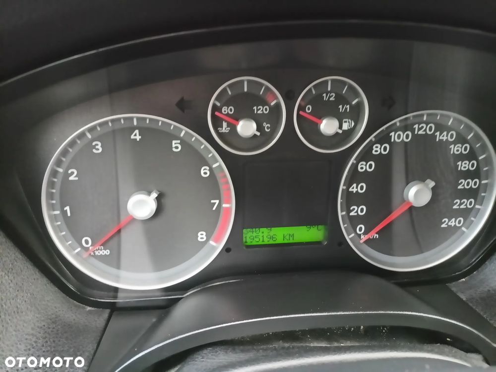 Ford Focus 1.6 Ambiente - 6