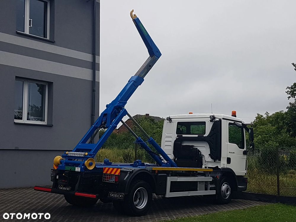 MAN TGL 12.220 HAKOWIEC SKIBICKI 4x2 KLIMA HAKOWIEC DO KONTENERÓW MANUAL 12T POD KONTENERY - 4