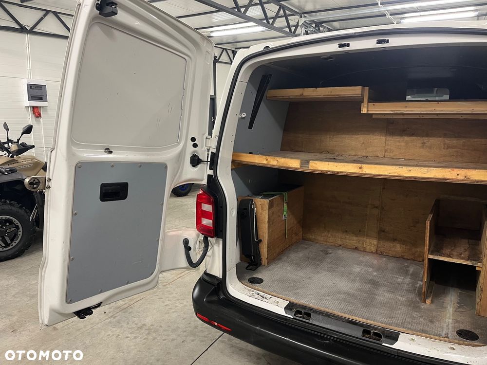 Volkswagen Transporter - 19