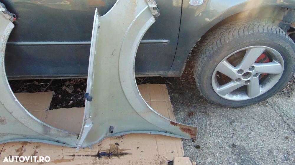 Aripa stanga/dreapta Opel Astra H an 2007 - 7