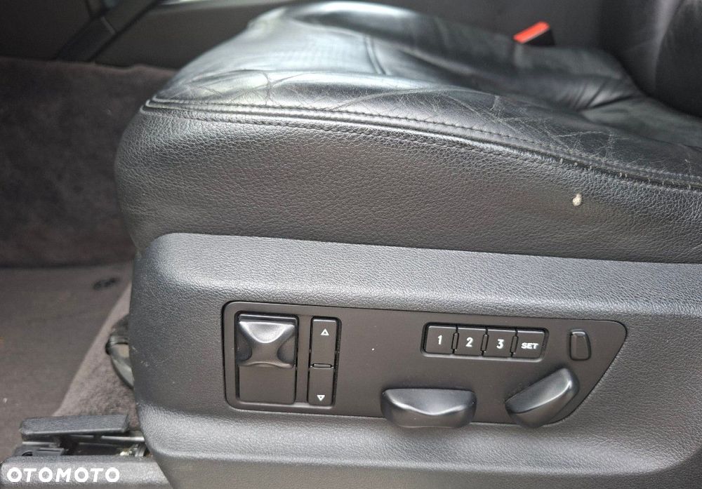 Porsche Cayenne - 25