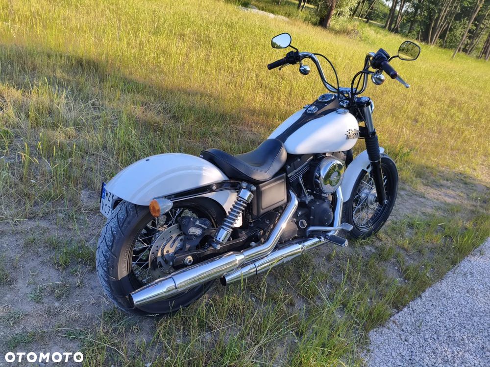 Harley-Davidson Dyna Street Bob - 4