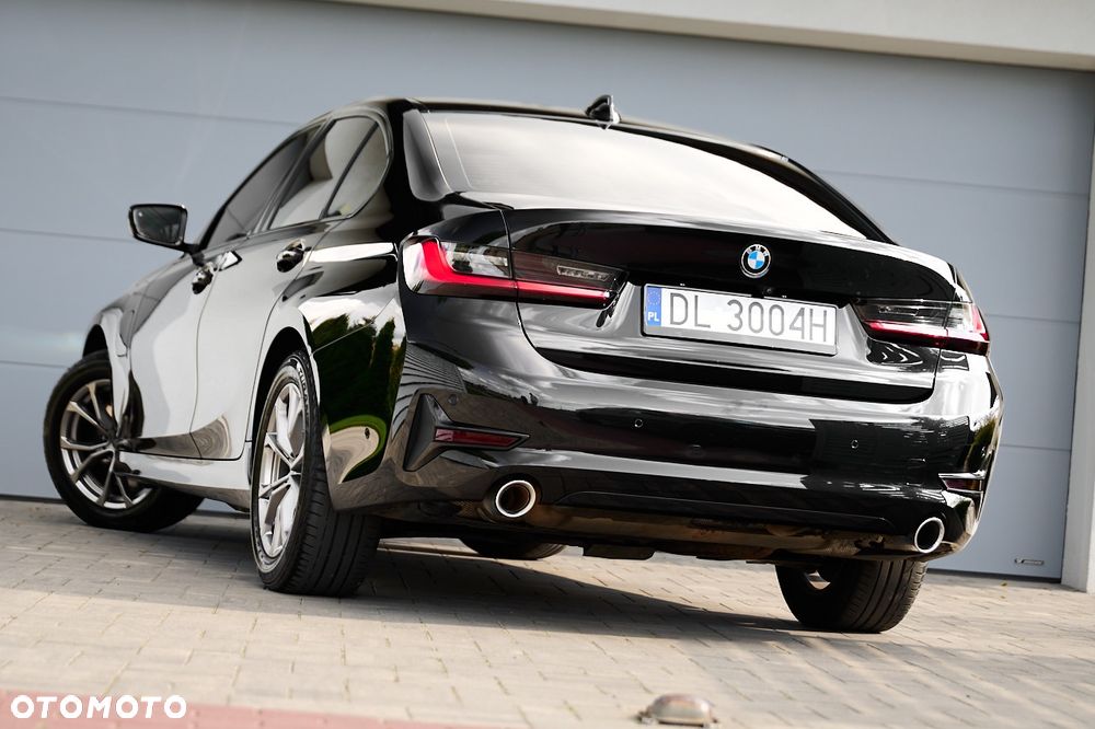 BMW Seria 3 330e Sport Line sport - 2