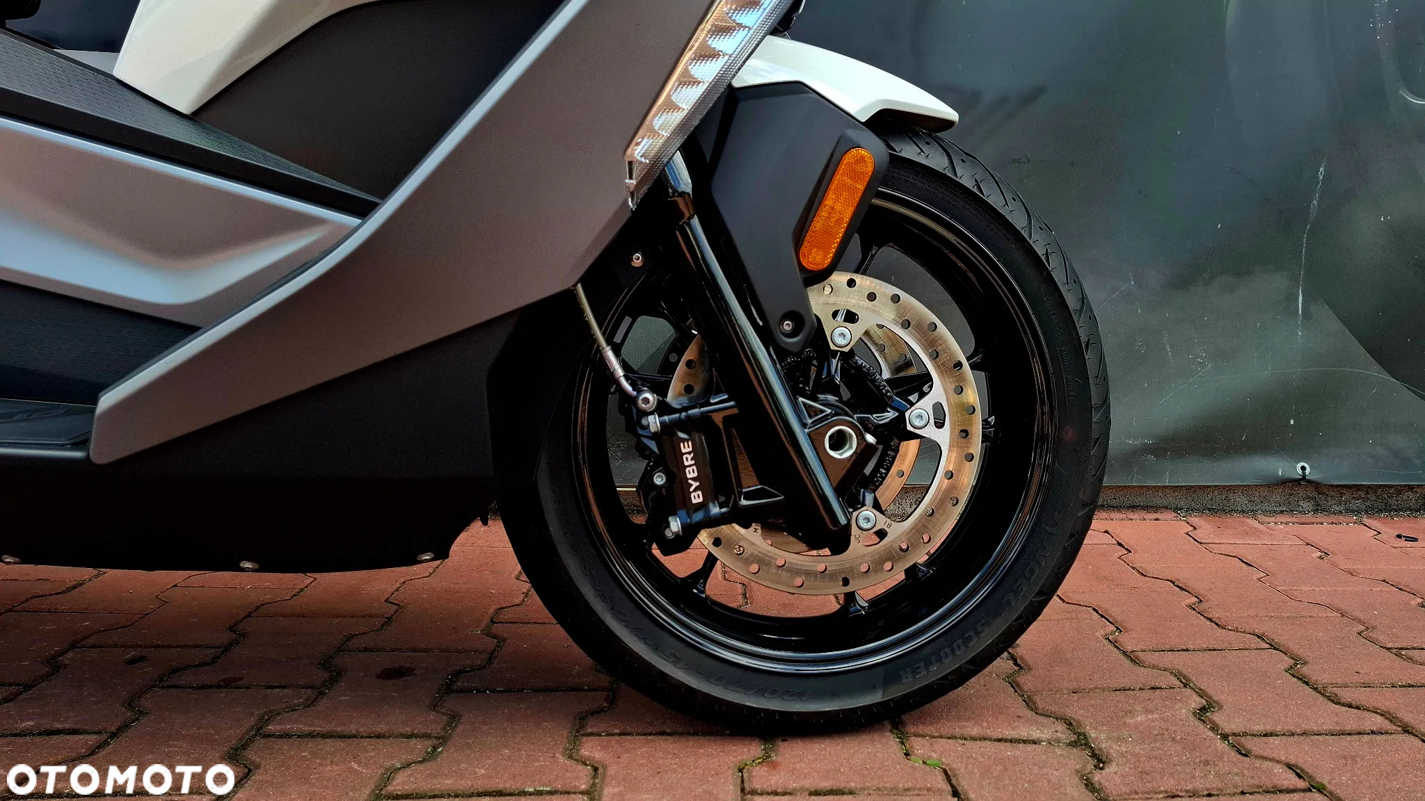 BMW C 400 GT - 13