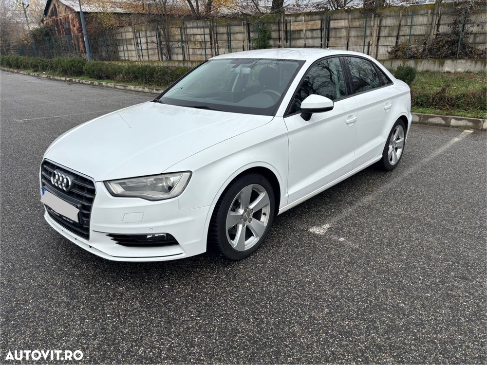 Audi A3 1.6 TDI clean Stronic Ambiente - 1