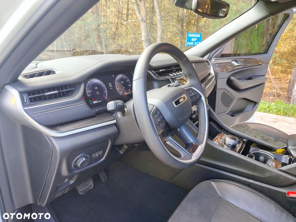 Jeep Grand Cherokee - 15