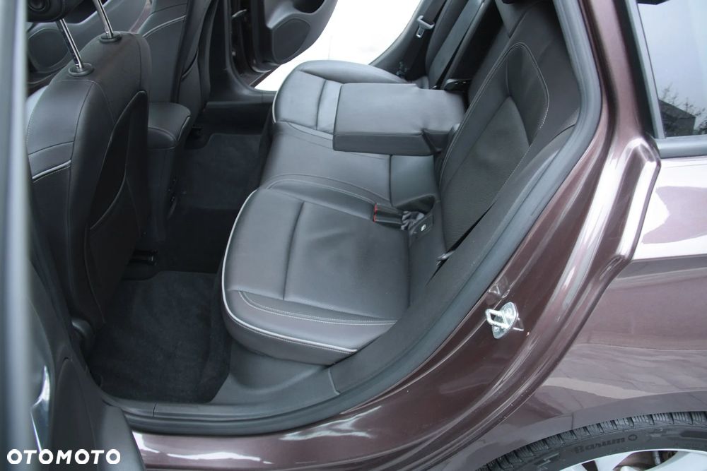 Opel Astra 1.6 CDTI Dynamic S&S - 21