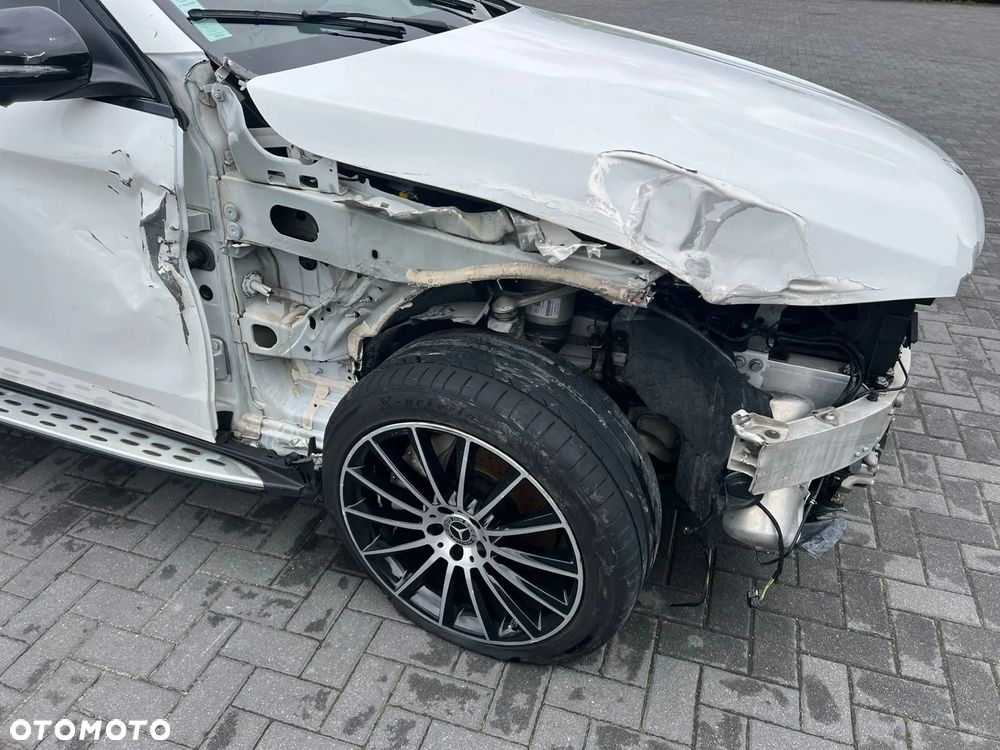 Mercedes-Benz GLC - 4