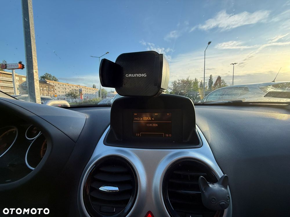 Opel Corsa - 11