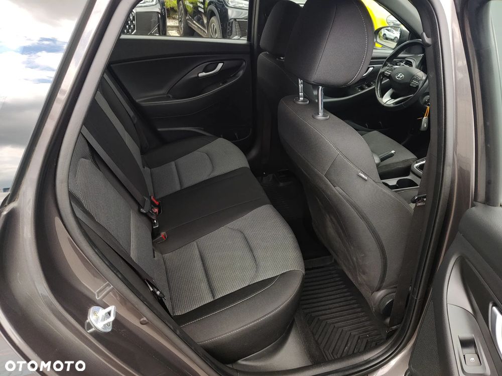 Hyundai i30 1.4 Classic + - 18