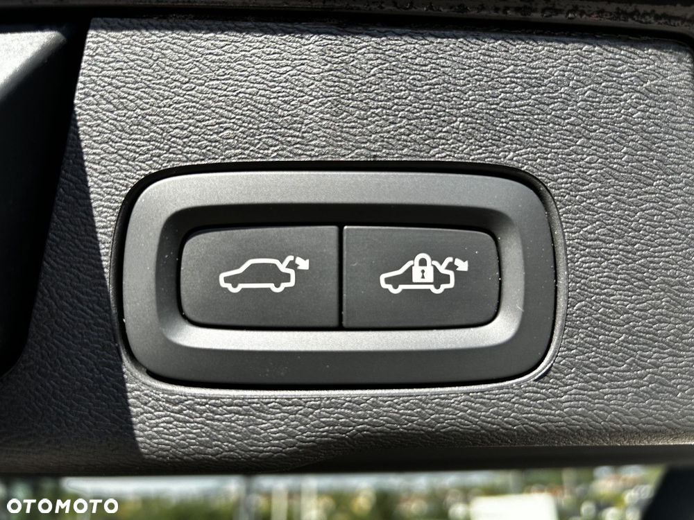 Volvo XC 60 - 33