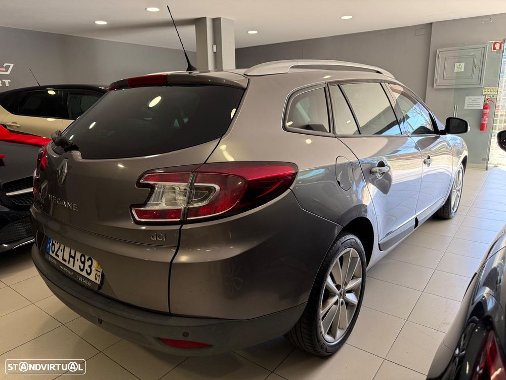Renault Mégane Sport Tourer 1.5 dCi Dynamique S - 2