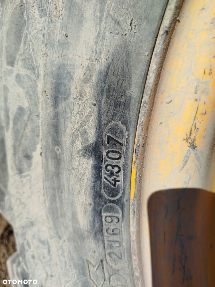 JCB 3CX - 9