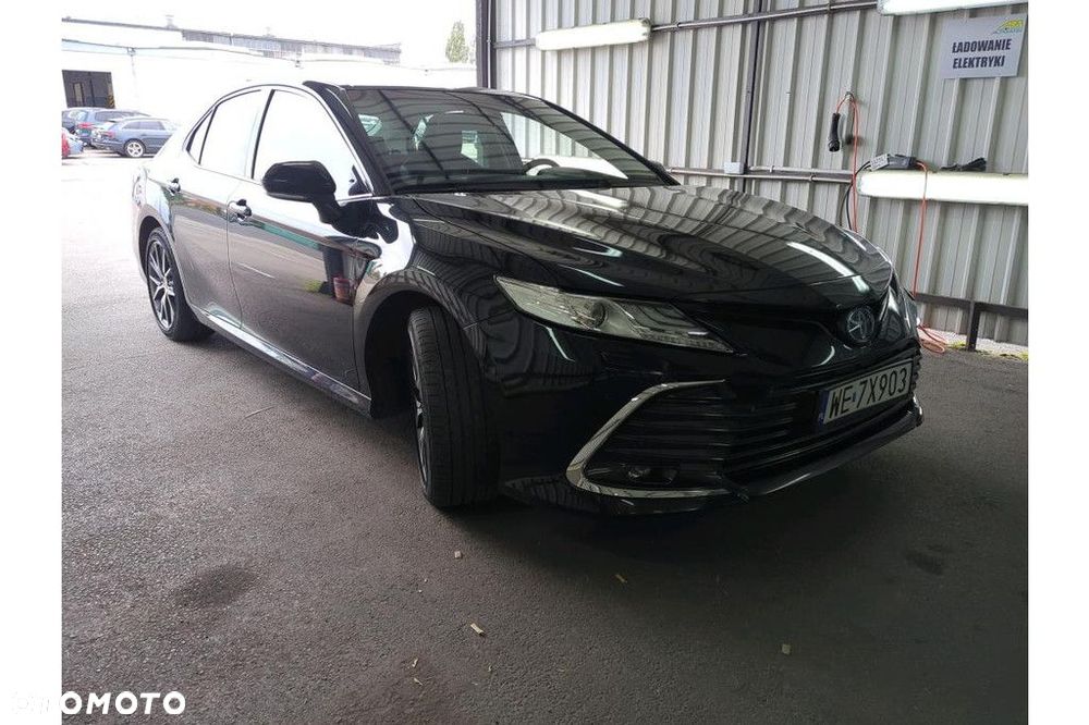 Toyota Camry 2.5 Hybrid Executive CVT - 2