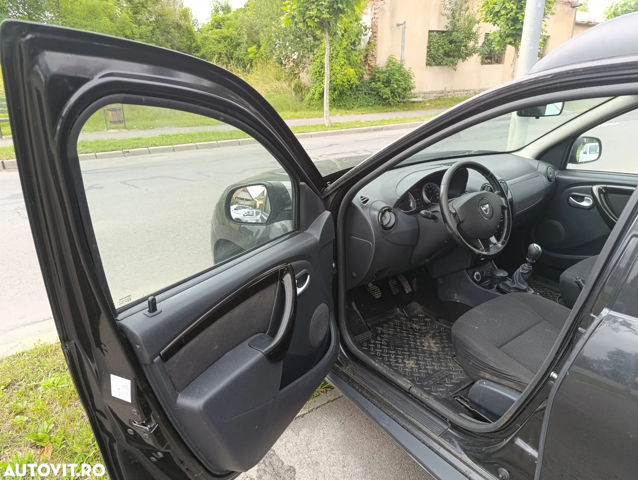 Dacia Duster 1.5 dCi 4x4 Laureate - 6