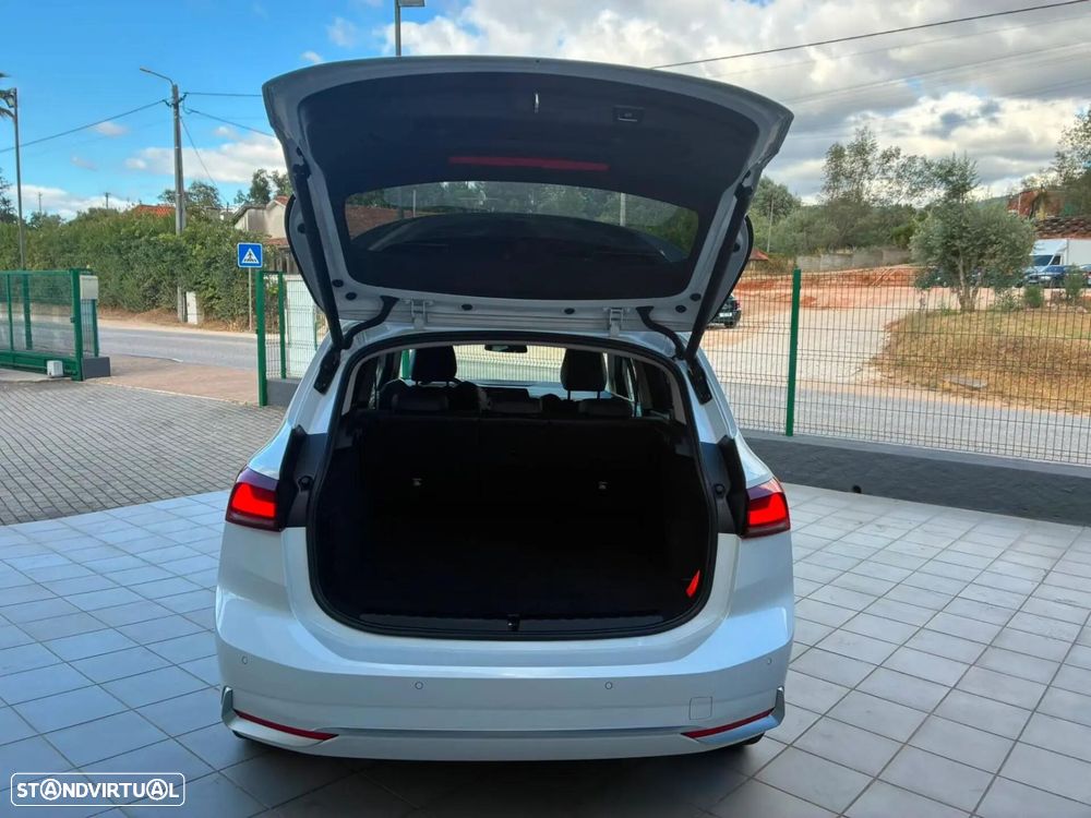 BMW 218 Active Tourer - 38