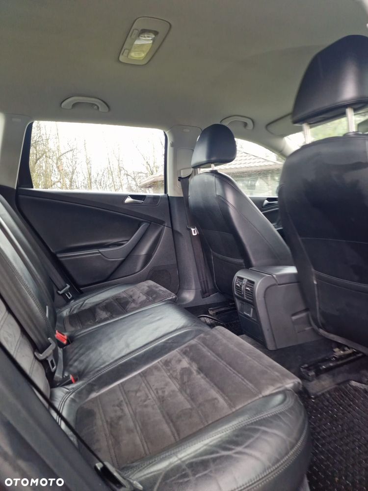 Volkswagen Passat 2.0 TDI DPF Highline - 6