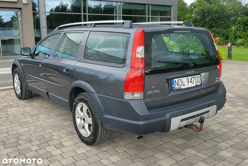 Volvo XC 70 2.4 AWD Automatik Momentum - 4