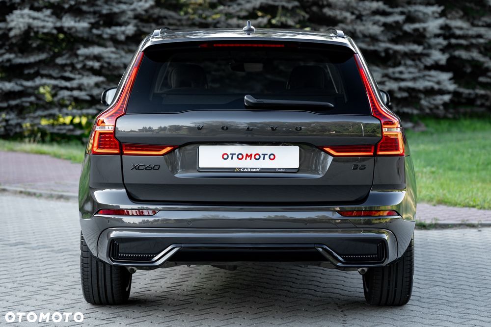 Volvo XC 60 D5 AWD R-Design - 8