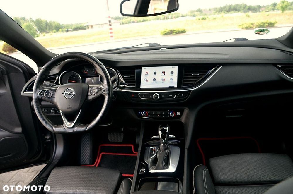 Opel Insignia - 17