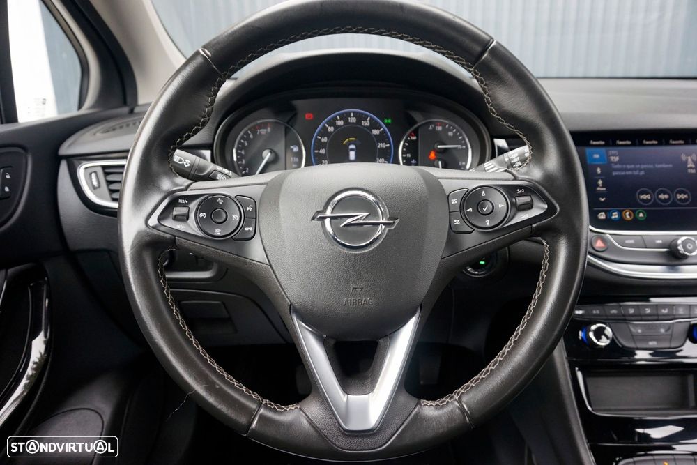 Opel Astra 1.2 Turbo Elegance - 10