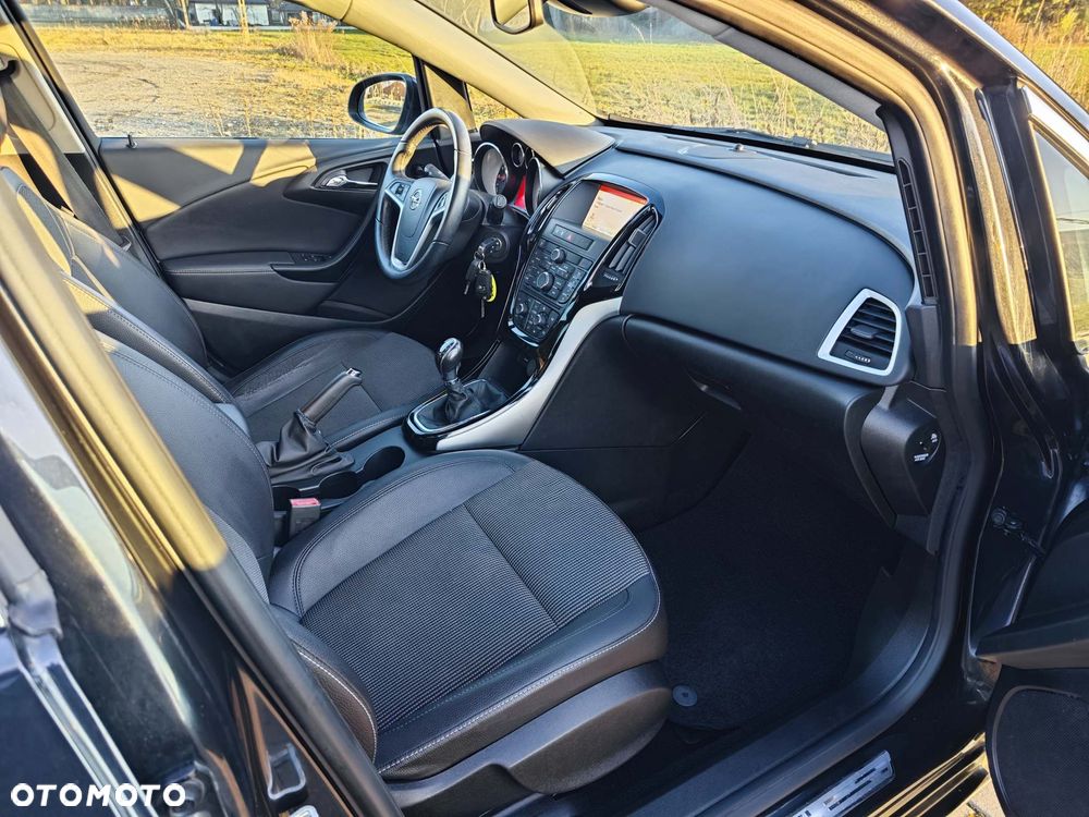 Opel Astra 1.4 Turbo Cosmo - 8