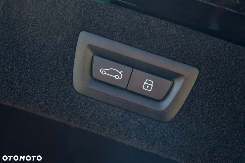 BMW Seria 8 840d xDrive mHEV - 36